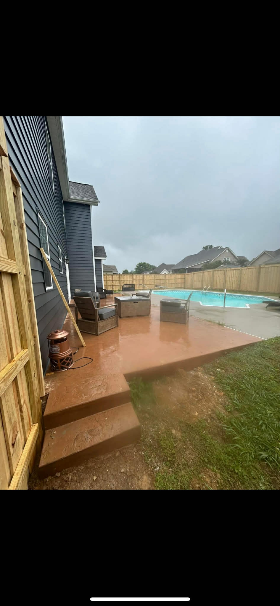 Wood Privacy Fence - Poolside